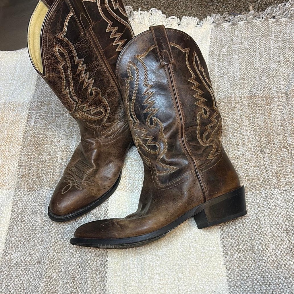 Dark Brown Western Boots With Intricate Stitching